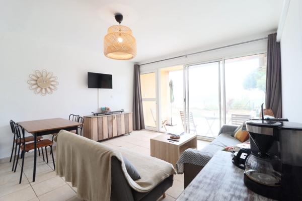 Très beau T2, vue mer et montagne en Corse du Sud (20)