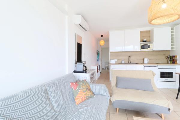 Très beau T2, vue mer et montagne en Corse du Sud (20)