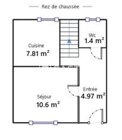 Bien placée près de la gare et des commerces