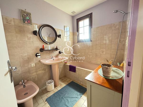 Angoulême – Maison proche commodités – Réf 643