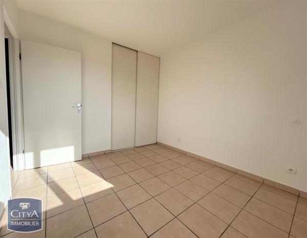 Maison à louer 4 pièces 84.55m² Verdun-sur-Garonne (82600)