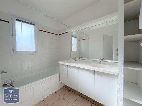 Maison à louer 4 pièces 84.55m² Verdun-sur-Garonne (82600)