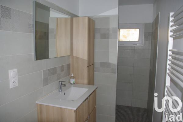 Appartement 2 pièces de 42 m² à Mèze (34140)