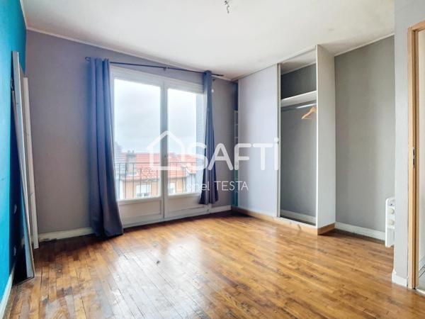 SPACIEUX APPARTEMENT