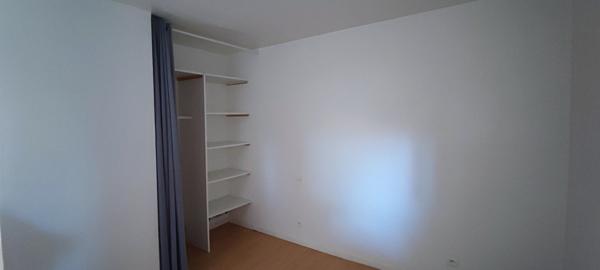 Appartement à louer 465 € CC LAURE MINERVOIS 3 p 57 m² DPE C