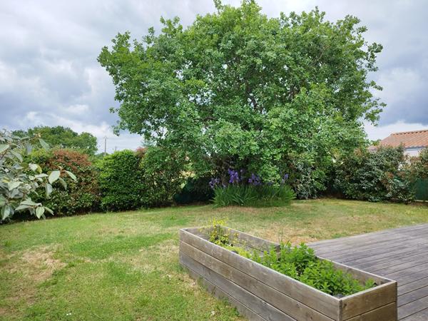 Maison Les Sables D Olonne bourg Château 73 m² hab 2 chambres jardin garage