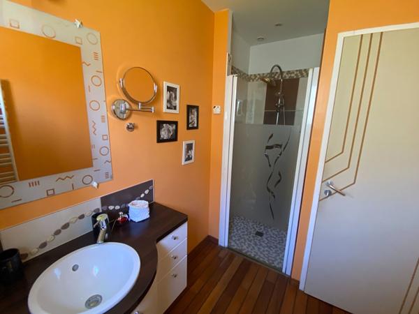 Maison Les Sables D Olonne bourg Château 73 m² hab 2 chambres jardin garage