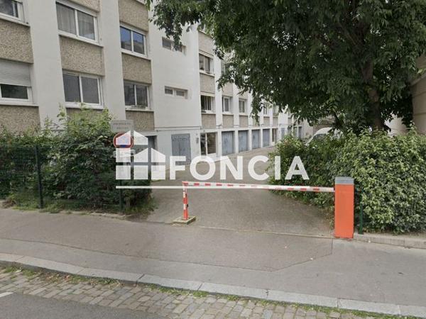 Location Parking - 20 22 RUE DES TROIS PIERRES Lyon 69007