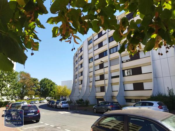 Appartement à louer 4 pièces 88m²