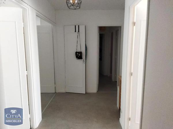 Appartement à louer 4 pièces 88m²