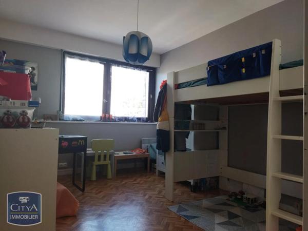 Appartement à louer 4 pièces 88m²