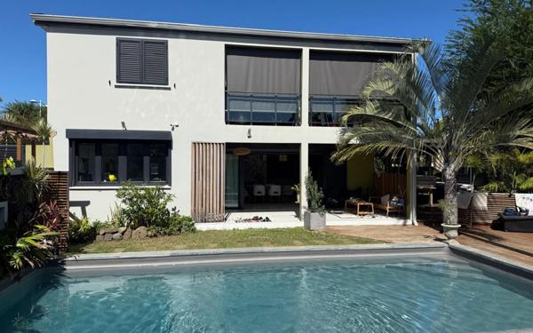 Maison à vendre    7 pièces •  Saint-Paul