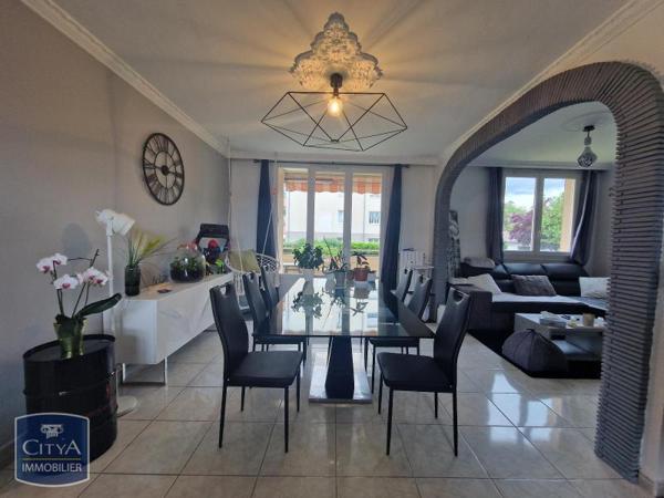 Appartement à louer 2 pièces 61.48m²