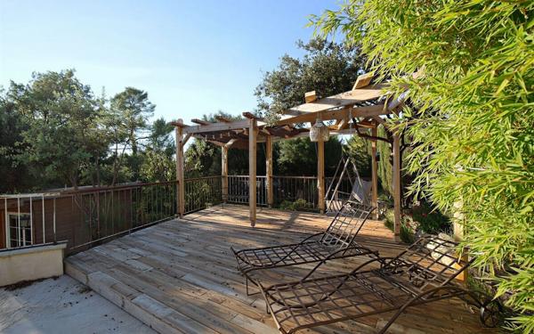 Maison à vendre    5 pièces •  Pourrières