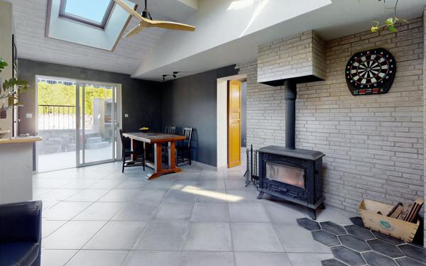 Maison à vendre    5 pièces •  Pourrières