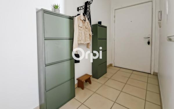 Appartement à vendre    3 pièces • 64,77 m2 Marseille 13