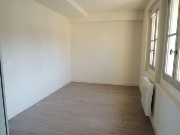 Appartement Nîmes - Jardin de la fontaine 2 pièces 33.98 m2