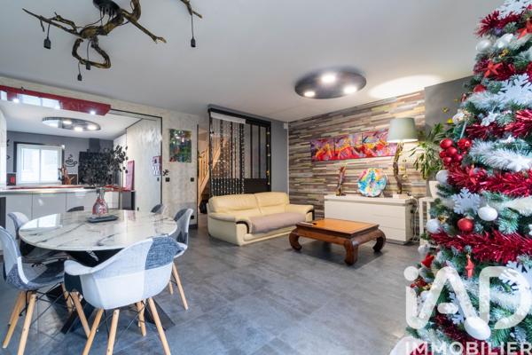 Maison à vendre 6 pièces 145 m² Saint-Germain-lès-Arpajon