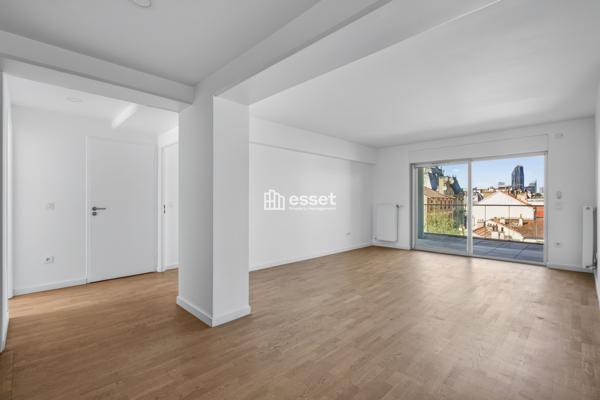 Location Appartement 5 pièces 103.9 m² - Suresnes 92150