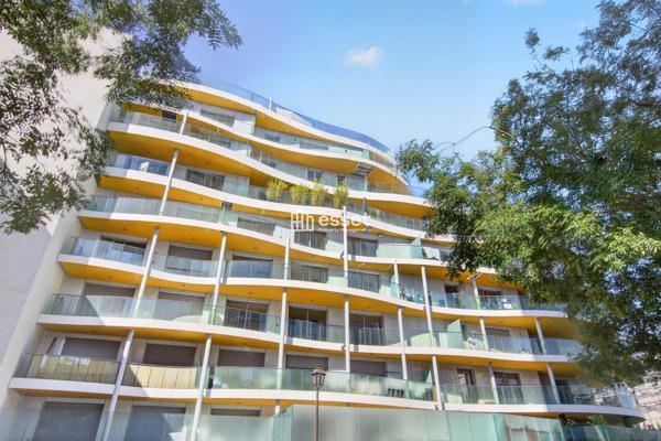 Location Appartement 5 pièces 103.9 m² - Suresnes 92150