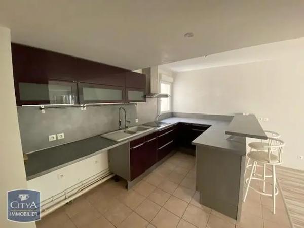 Appartement à louer 5 pièces 93.91m²