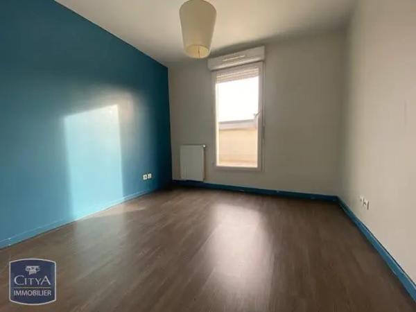 Appartement à louer 5 pièces 93.91m²