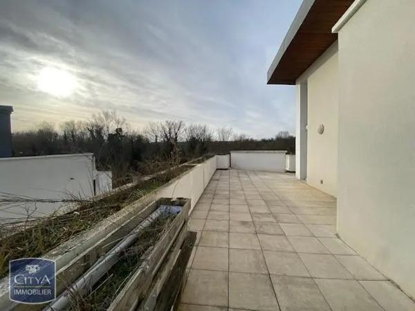 Appartement à louer 5 pièces 93.91m²