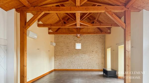 Maison de plus de 160 m² avec 3 chambres