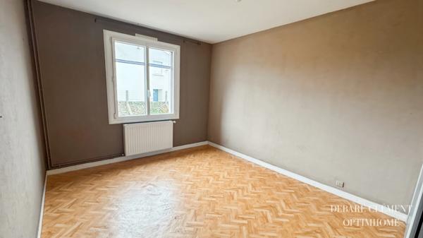 Maison de plus de 160 m² avec 3 chambres