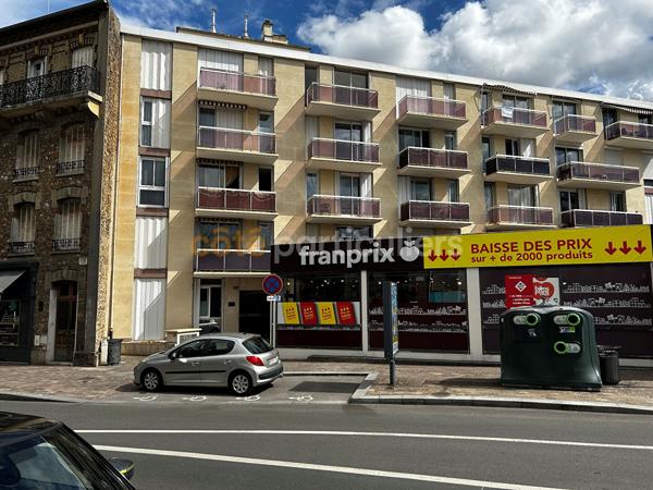 Location
                Appartement33,15 m² - 1 Pièce -
                    CHAVILLE (92370)