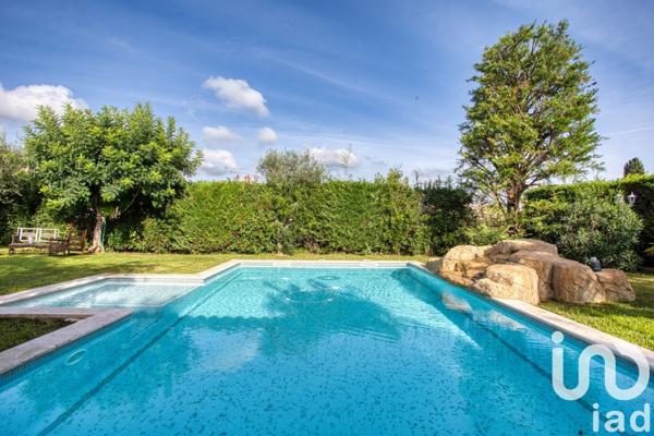 Maison à vendre 5 pièces 240 m² Antibes