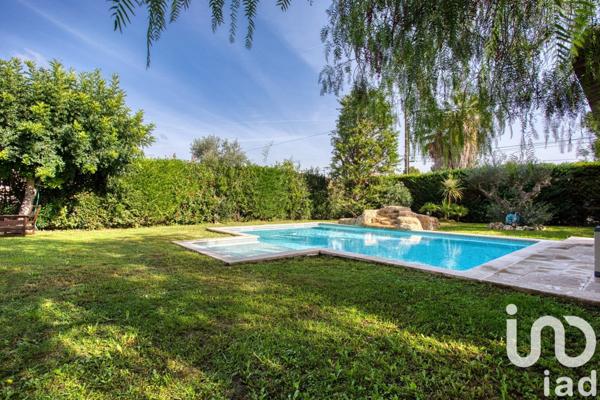 Maison à vendre 5 pièces 240 m² Antibes
