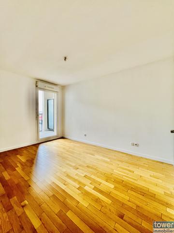 Appartement
                                                                                                                                                                                                                                                                                                                        2 pièce(s)                                                                                                                                                                                                          2 chambre(s)                                                                                                                                                                                                          44  m²