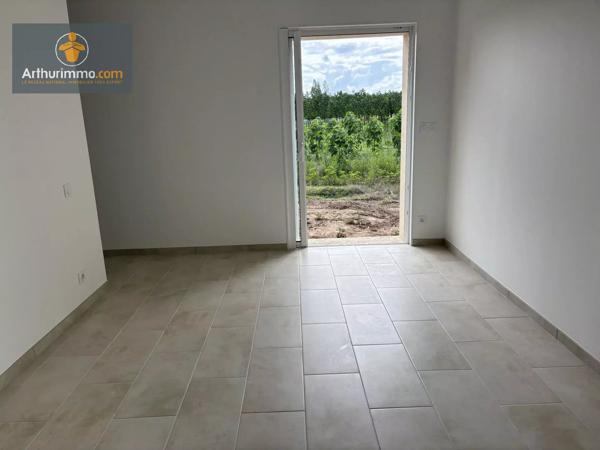Vente                                                      Maison
                        
                     4 pièces                                         à Marmande