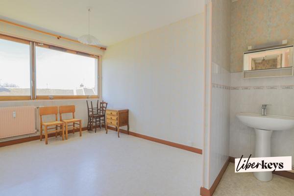 ⚡ À SAISIR – GRAND T4 97 m² – 3 CHAMBRES – PARKING + CAVE – VALENCIENNES