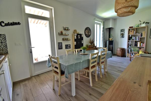 Maison familiale + Studio indépendant à Digne 04