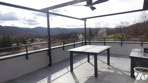 Villa contemporaine avec vue dominante à Mallemoisson