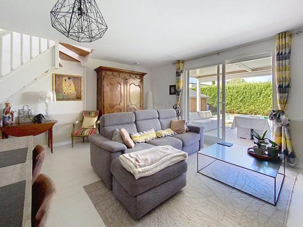 Maison à vendre à Saint Avertin - 5 chambres avec piscine