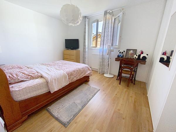 Maison à vendre à Saint Avertin - 5 chambres avec piscine