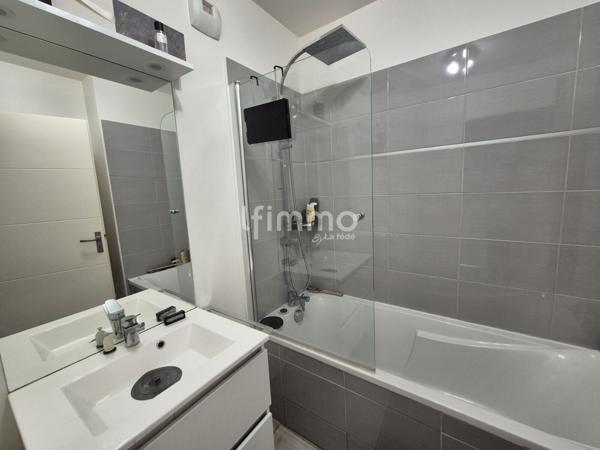 T4 88m2 +Terrasse de 20M2 et Double Box 35m2 10ème