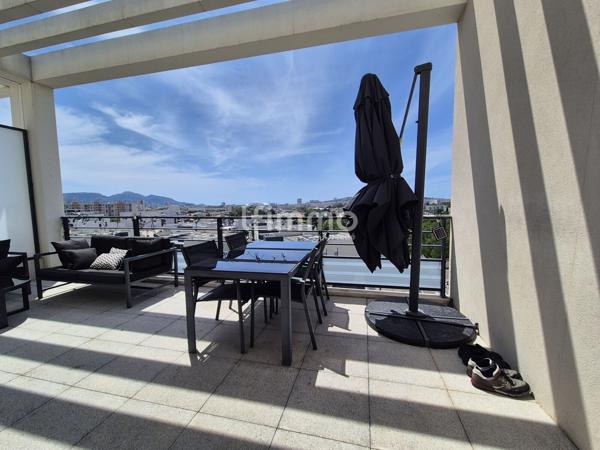 T4 88m2 +Terrasse de 20M2 et Double Box 35m2 10ème