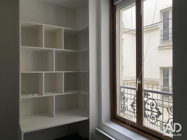 Location appartement 1 pièce 25 m² Paris 18
