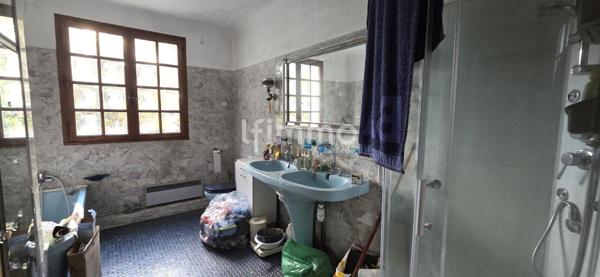 Maison en lotissement à Bois le Roi à rénover entièrement!