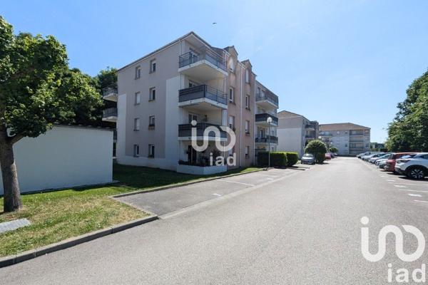 Appartement 3 pièces de 62 m² à Lens (62300)