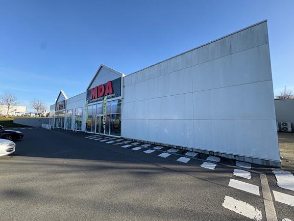 Local commercial Zone commerciale du Leclerc , Sable sur sarthe Local commercial Zone commerciale du Leclerc , Sable sur sarthe
