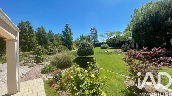 Maison à vendre 10 pièces 337 m² Tonnay-Charente