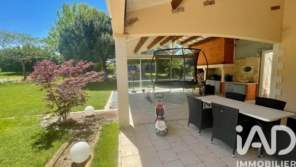 Maison à vendre 10 pièces 337 m² Tonnay-Charente