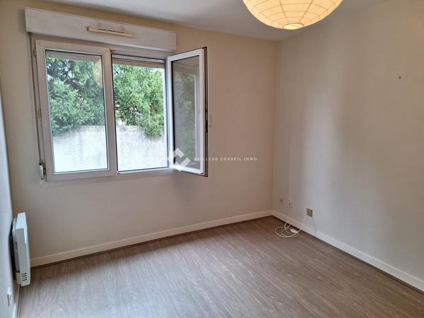 T2 avec balcon VENDU LIBRE POITIERS PLATEAU