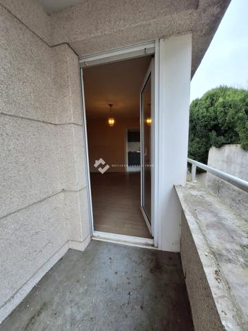 T2 avec balcon VENDU LIBRE POITIERS PLATEAU