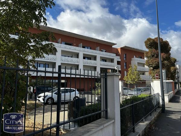 Appartement à vendre 2 pièces 46m² Combs-la-Ville (77380)